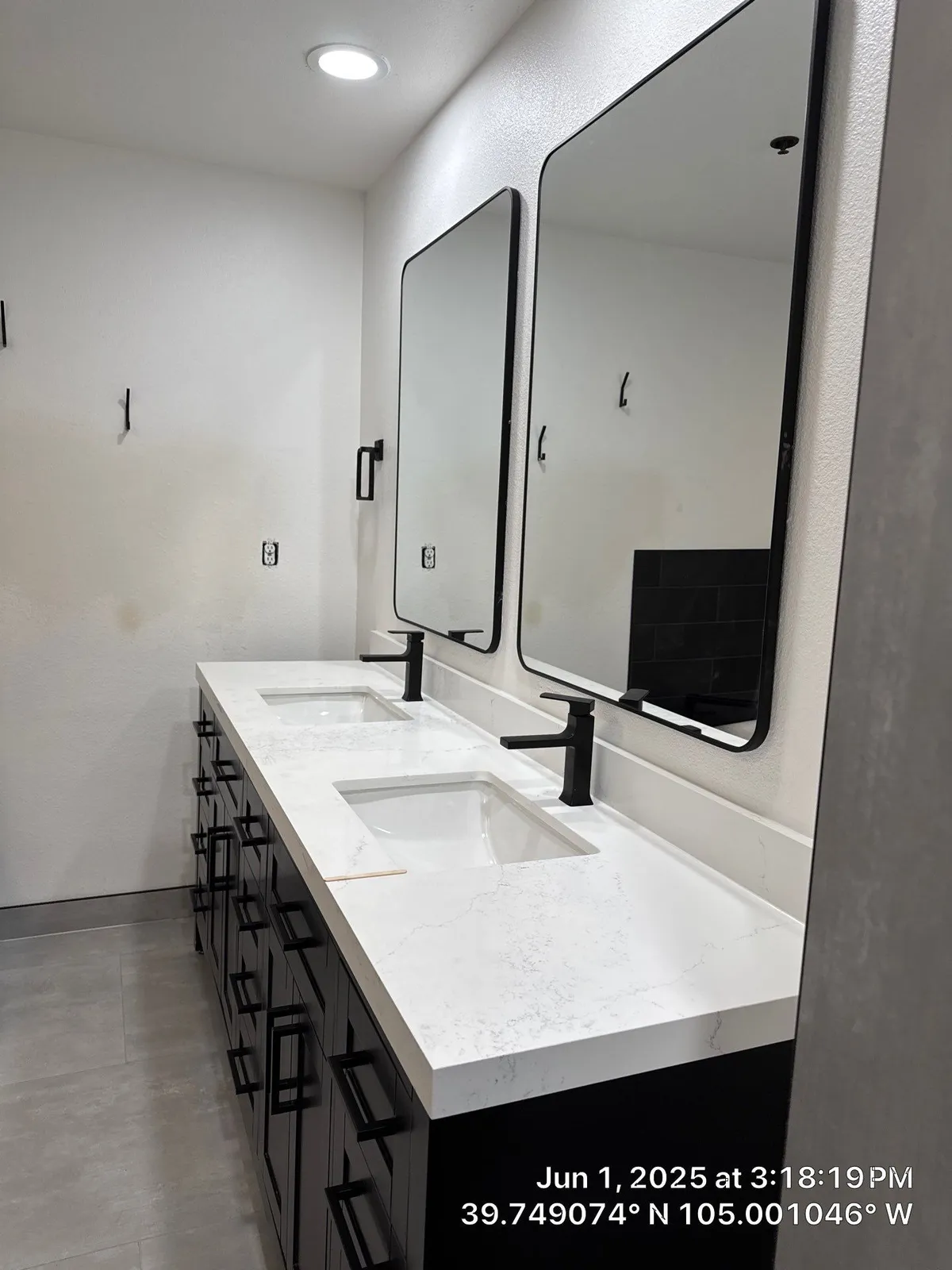 Bath to Shower Conversion in Colorado — A Better Way to Modernize Your Bathroom